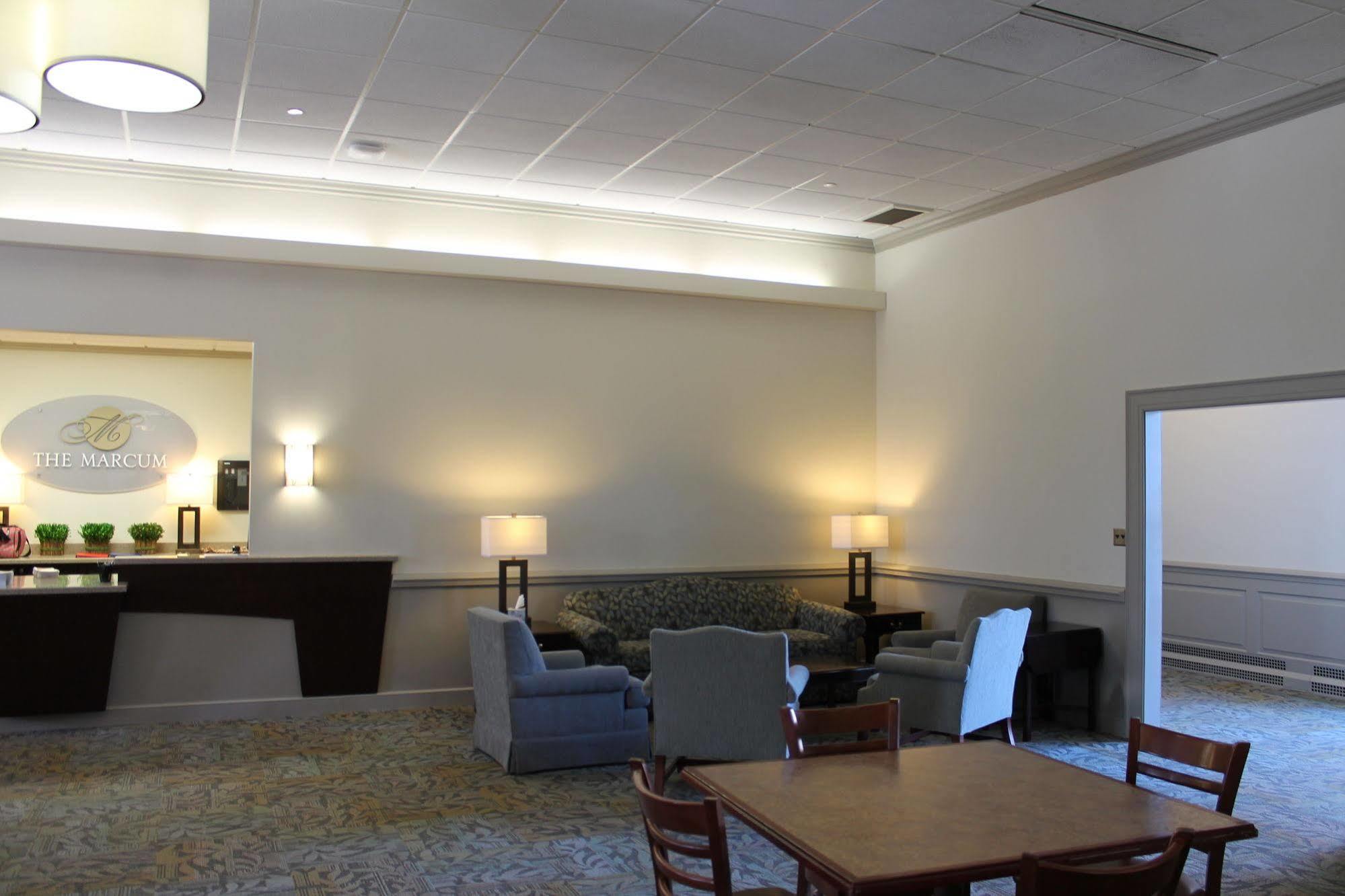 The Marcum Hotel & Conference Center Oxford Exterior photo